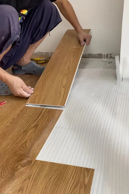 Easy Installation Slotted SPC Flooring factory Easy Installation Slotted SPC Flooring factory